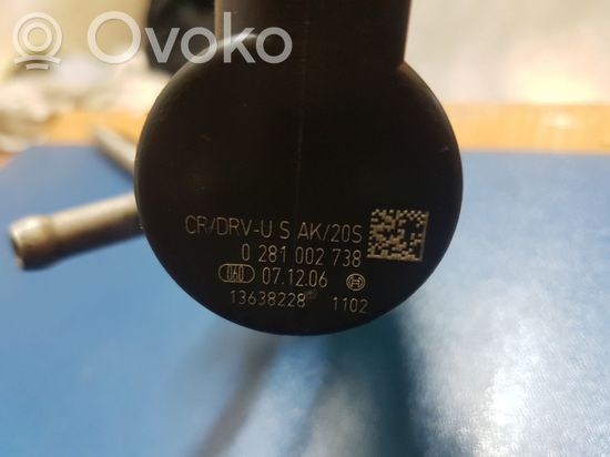 BMW 5 E60 E61 Fuel pressure sensor 0281002738 13638228