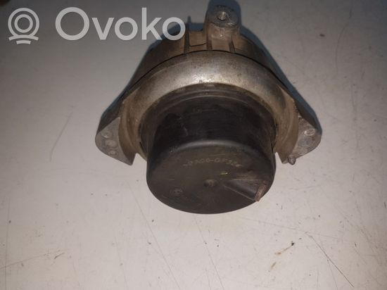 BMW 3 E90 E91 Engine mount bracket 13981112