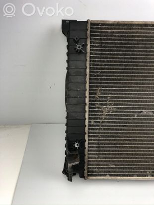 Audi A4 S4 B7 8E 8H Coolant radiator 8E0121251L