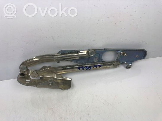 Audi TT TTS Mk2 Tailgate/trunk/boot hinge 8J7827299F