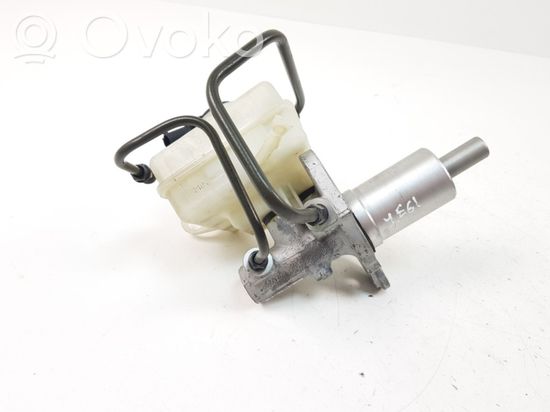 BMW 5 E60 E61 Master brake cylinder 32067179D
