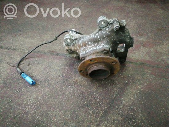 BMW 5 E60 E61 Front wheel hub