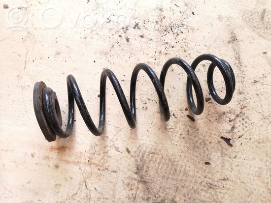Volkswagen Golf V Rear coil spring
