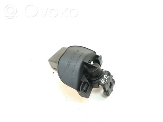 Audi A5 8T 8F Rear seatbelt buckle 8T0857739