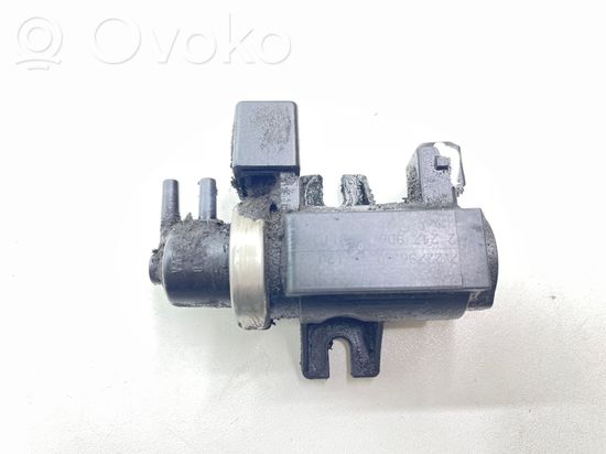 BMW 5 E60 E61 Turbo solenoid valve 72279600 2247906