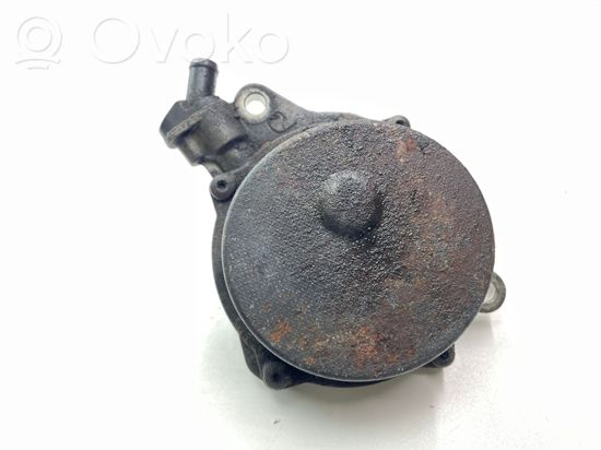 BMW 5 E60 E61 Vacuum pump