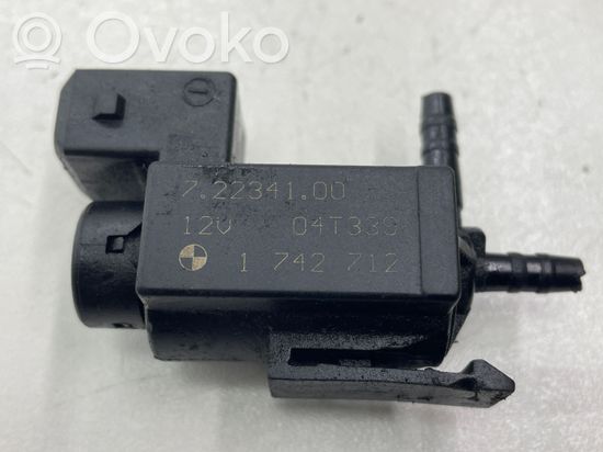 BMW 5 E60 E61 Vacuum valve 1742712 72234100