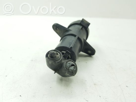 BMW 7 E65 E66 Headlight washer spray nozzle 7001949