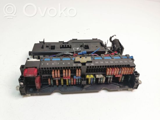 BMW 3 E46 Fuse module 8364542