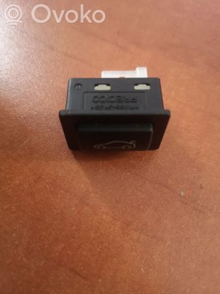BMW X3 F25 Tailgate/boot open switch button 9200316