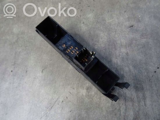BMW 3 E46 Electric window control switch 6902177