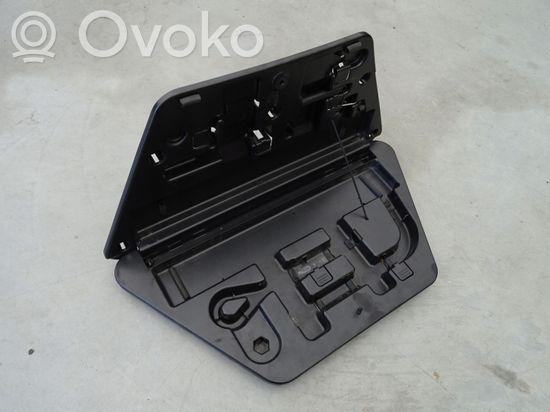 Audi A8 S8 D3 4E Tool box