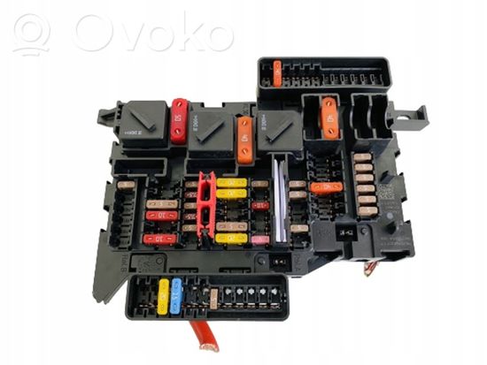 BMW 2 F45 Relay mounting block 9270356
