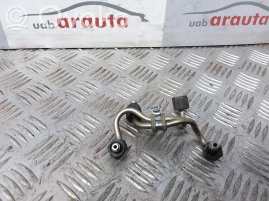 BMW 5 E60 E61 Fuel injector supply line/pipe