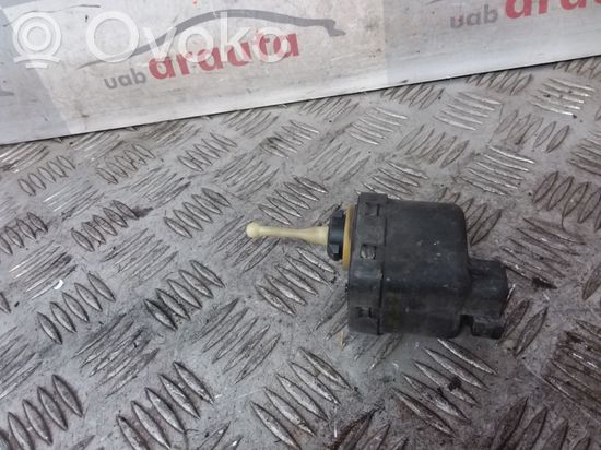Audi A4 S4 B5 8D Headlight level adjustment motor