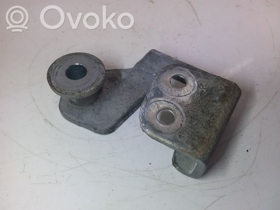 BMW 5 E28 Rear door lock loop/hook striker 1872834
