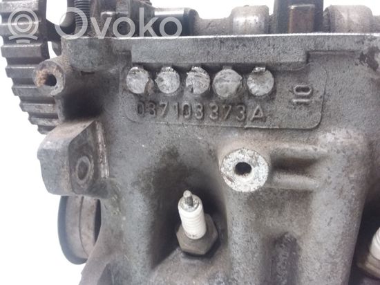 Volkswagen PASSAT B3 Engine head 037103373A