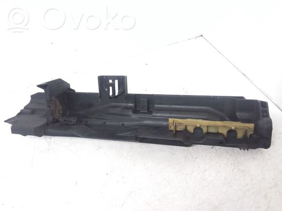 BMW 3 E90 E91 Radiator trim 7524914