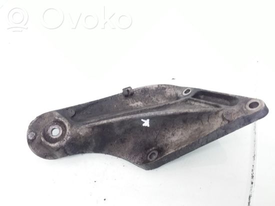 BMW 5 E60 E61 Engine mounting bracket 6771069