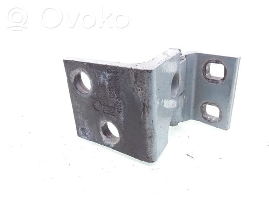 BMW X5 E53 Rear door lower hinge 8265167 8265169