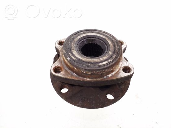Audi A4 S4 B6 8E 8H Front wheel hub 4B061582