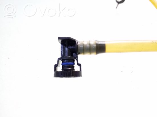 BMW 3 E46 Fuel line pipe