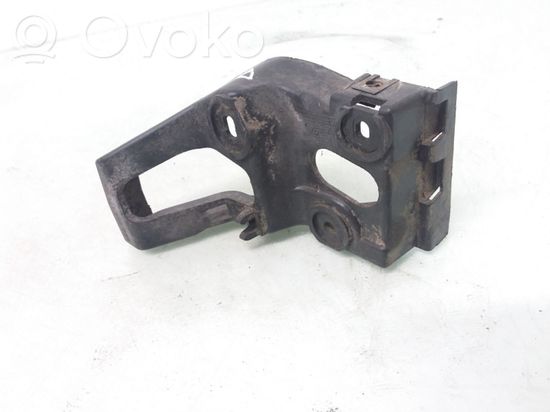 Audi A4 S4 B7 8E 8H Front bumper mounting bracket 8E0853921D