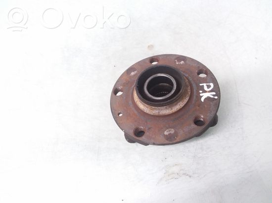 Audi A4 S4 B7 8E 8H Front wheel hub