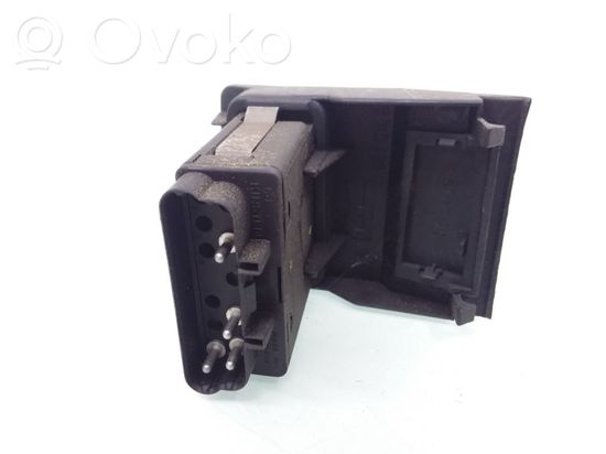 BMW 5 E34 Fog light switch 8110498