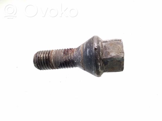 BMW 5 E34 Nuts/bolts