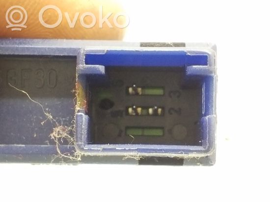 BMW 5 E39 Tailgate opening switch 8365579