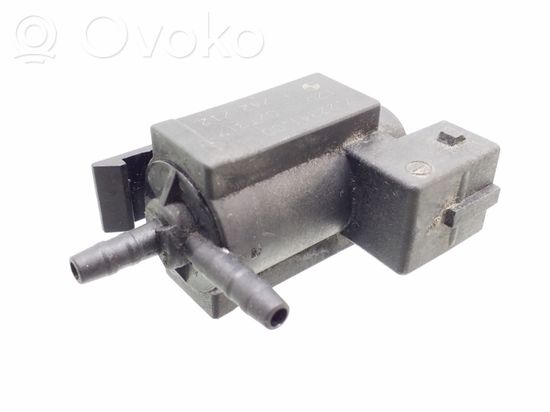BMW 5 E39 Turbo solenoid valve 72234100 1742712