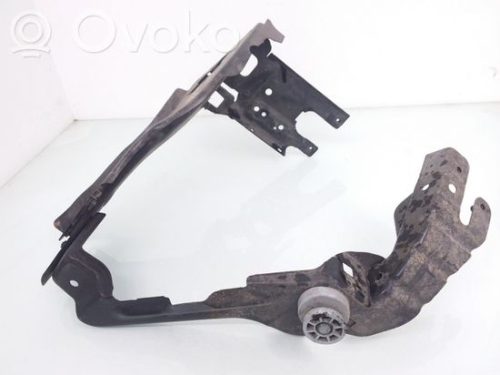 Mercedes-Benz E W211 Headlight/headlamp mounting bracket