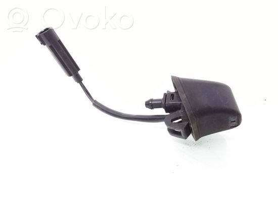 BMW 3 E92 E93 Windshield washer spray nozzle 8365385