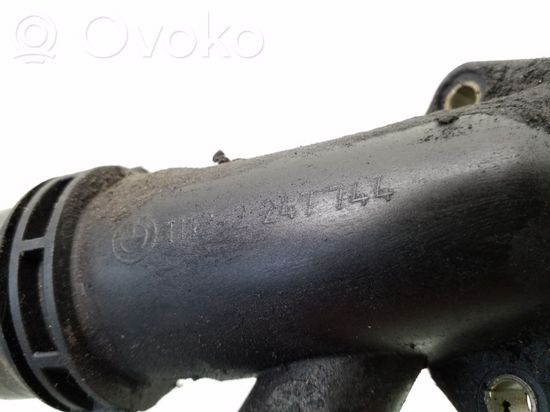 BMW 5 E60 E61 Engine coolant pipe/hose 2247744