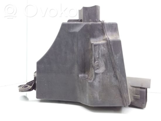 BMW 3 E90 E91 Air filter box 7555288