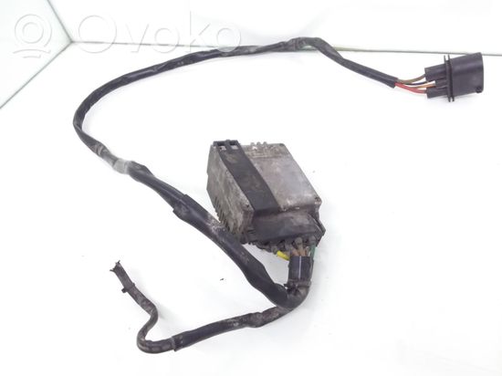 Audi A4 S4 B6 8E 8H Fan control module 8E0959501F