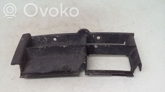 BMW 5 E39 Front bumper lower grill 8235640