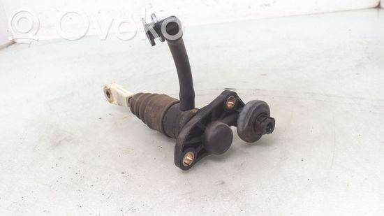 Audi A4 S4 B5 8D Clutch master cylinder 8E1721401