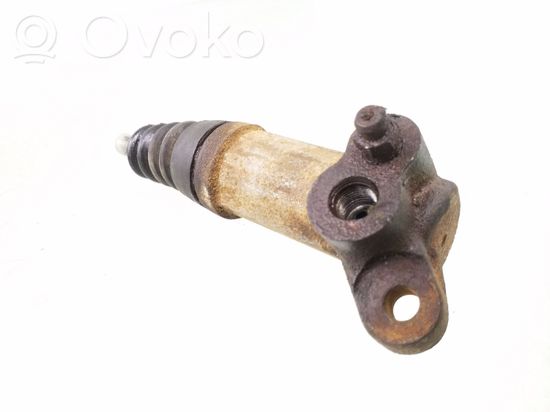 Audi 80 90 B3 Clutch slave cylinder