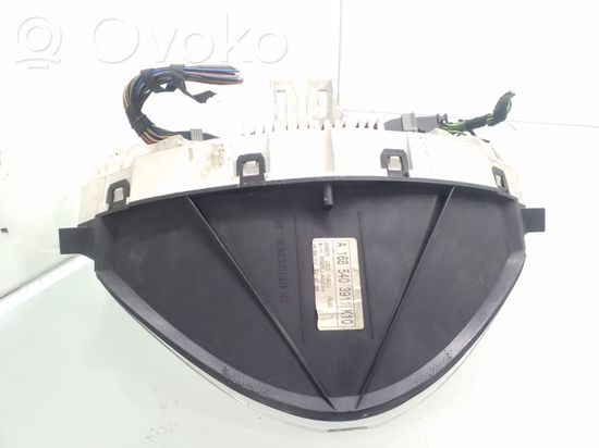 Mercedes-Benz A W168 Speedometer (instrument cluster) A1685403911 09051680031 09051682021