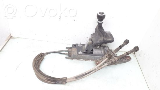 Volkswagen PASSAT B6 Gear selector/shifter (interior) 3C0711049M 3C0711266M 3C0711265M