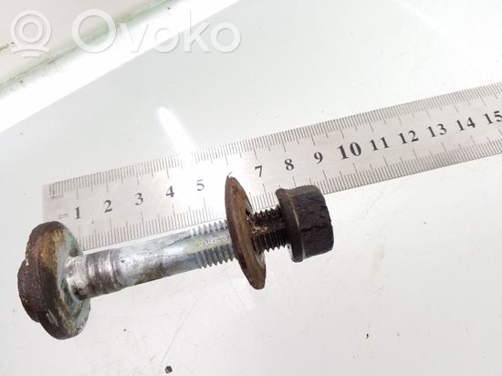 Mercedes-Benz C W203 Rear suspension camber bolt
