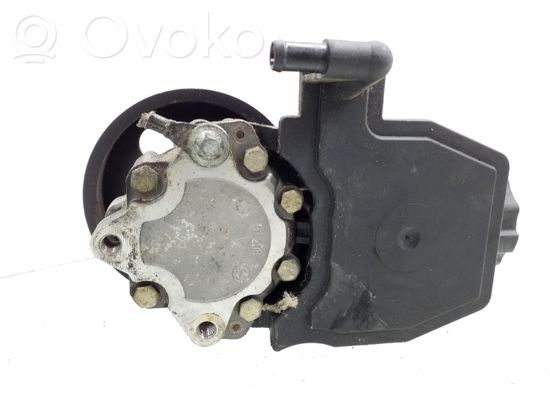Mercedes-Benz C W203 Power steering pump A0024668401