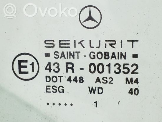 Mercedes-Benz C W203 Front door window/glass (coupe) AS2