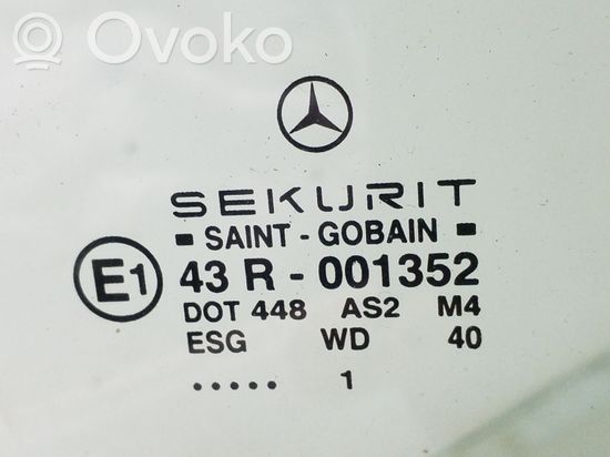 Mercedes-Benz C W203 Front door window/glass (coupe) AS2
