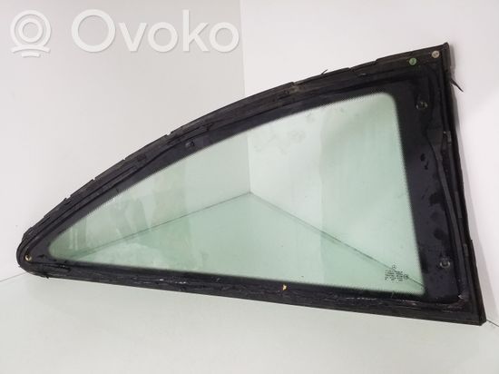 Mercedes-Benz C W203 Rear side window/glass AS2