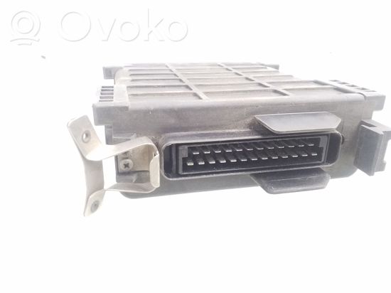 Mercedes-Benz E W124 Engine control unit/module 0280800100 0025453632