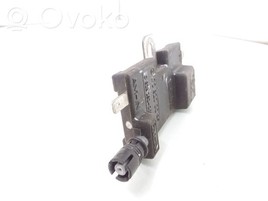 Mercedes-Benz SLK R170 Aerial antenna amplifier 1708200089 823252001