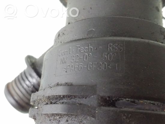 BMW 5 E39 Engine coolant pipe/hose